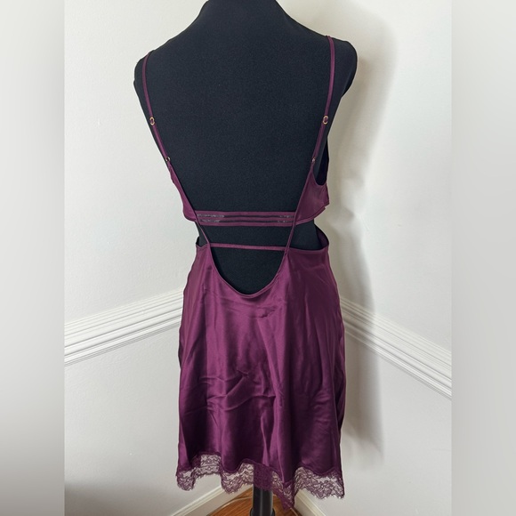 Victoria's Secret Purple Chemise - Picture 3 of 6